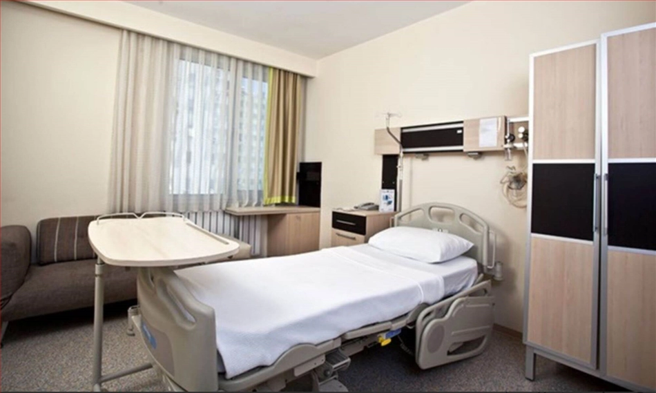 Dr. Murat Aynaci Clinic 1