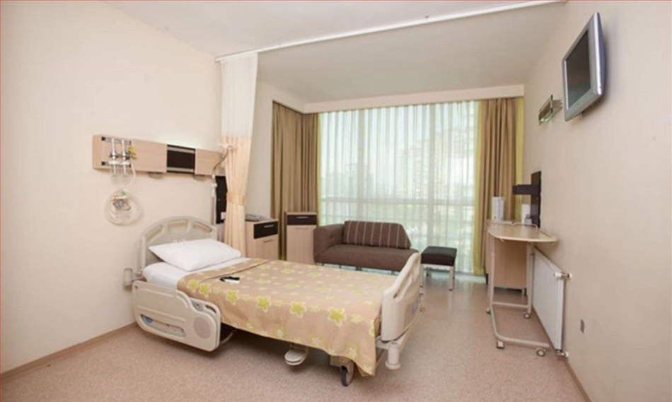 Dr. Murat Aynaci Clinic 3