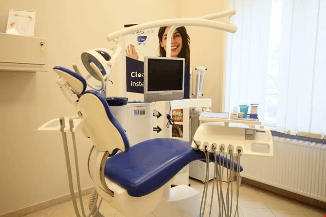 Dentium Implant Center 1